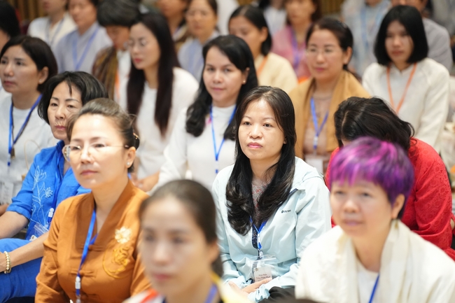 Khóa tu một ngày sống thiền “Sự nhiệm màu của hơi thở” cùng thầy Pháp Nhật