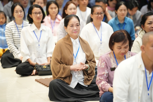 Khóa tu một ngày sống thiền “Sự nhiệm màu của hơi thở” cùng thầy Pháp Nhật