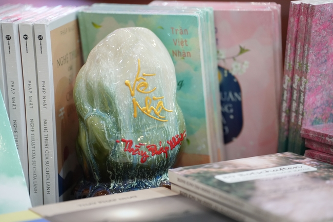 Khóa tu một ngày sống thiền “Sự nhiệm màu của hơi thở” cùng thầy Pháp Nhật