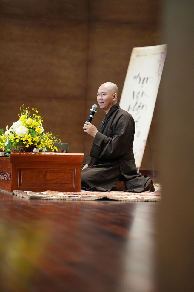 Khóa tu một ngày sống thiền “Sự nhiệm màu của hơi thở” cùng thầy Pháp Nhật