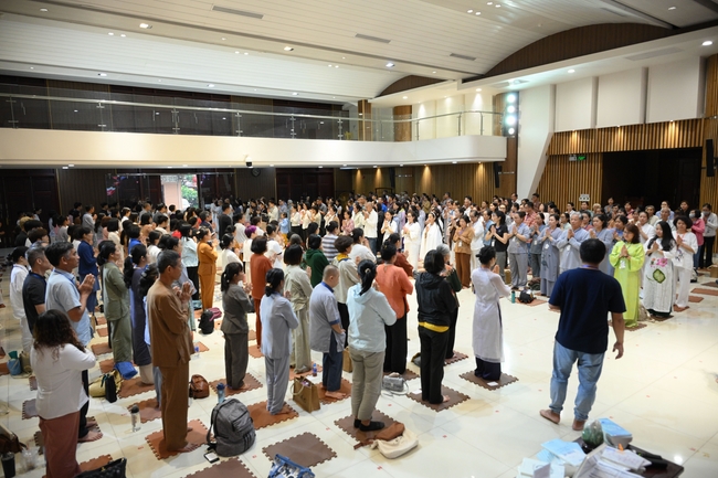 Khóa tu một ngày sống thiền “Sự nhiệm màu của hơi thở” cùng thầy Pháp Nhật