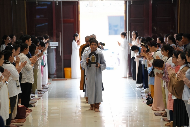 Khóa tu một ngày sống thiền “Sự nhiệm màu của hơi thở” cùng thầy Pháp Nhật