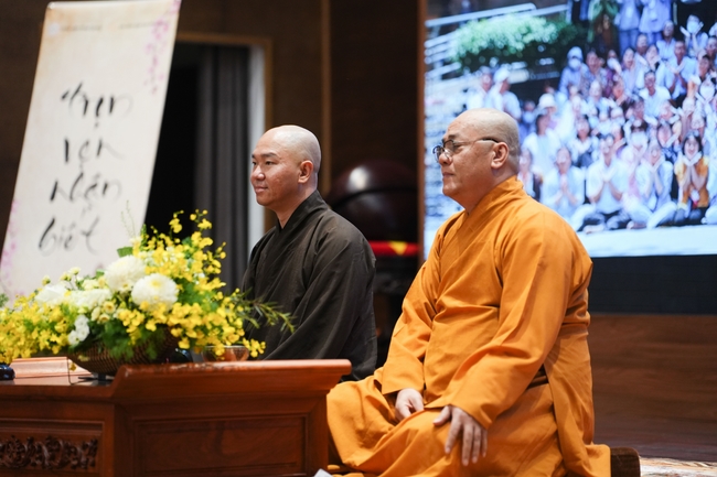 Khóa tu một ngày sống thiền “Sự nhiệm màu của hơi thở” cùng thầy Pháp Nhật