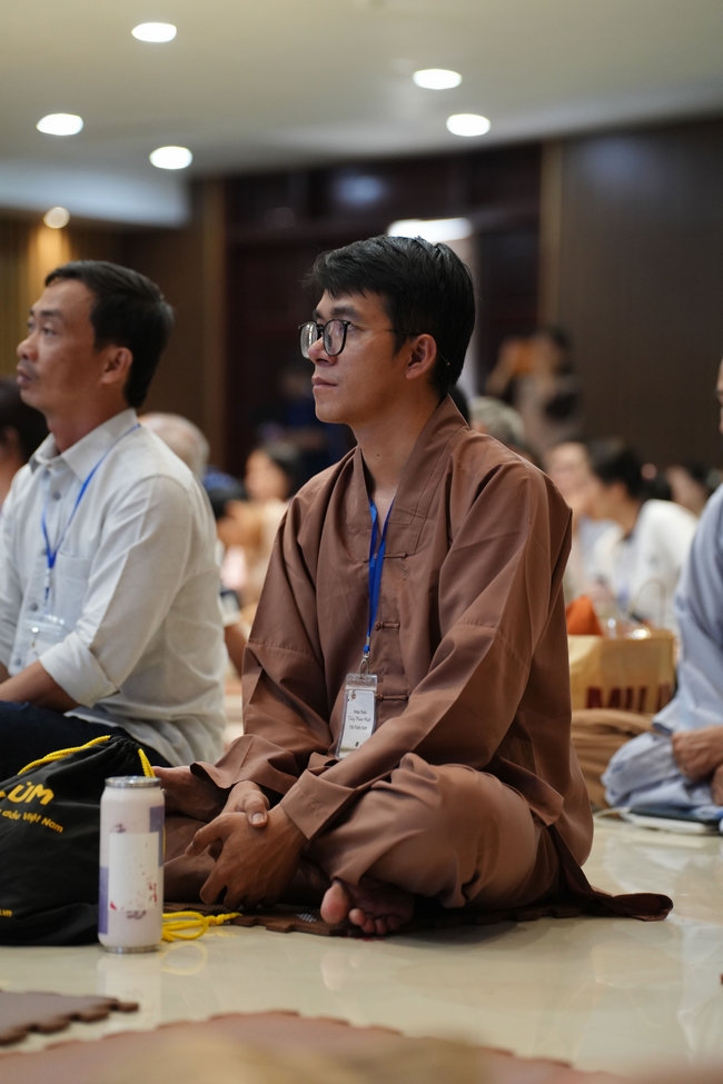 Khóa tu một ngày sống thiền “Sự nhiệm màu của hơi thở” cùng thầy Pháp Nhật