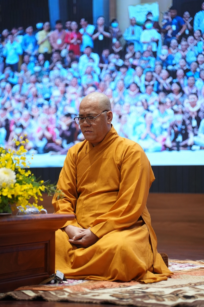 Khóa tu một ngày sống thiền “Sự nhiệm màu của hơi thở” cùng thầy Pháp Nhật