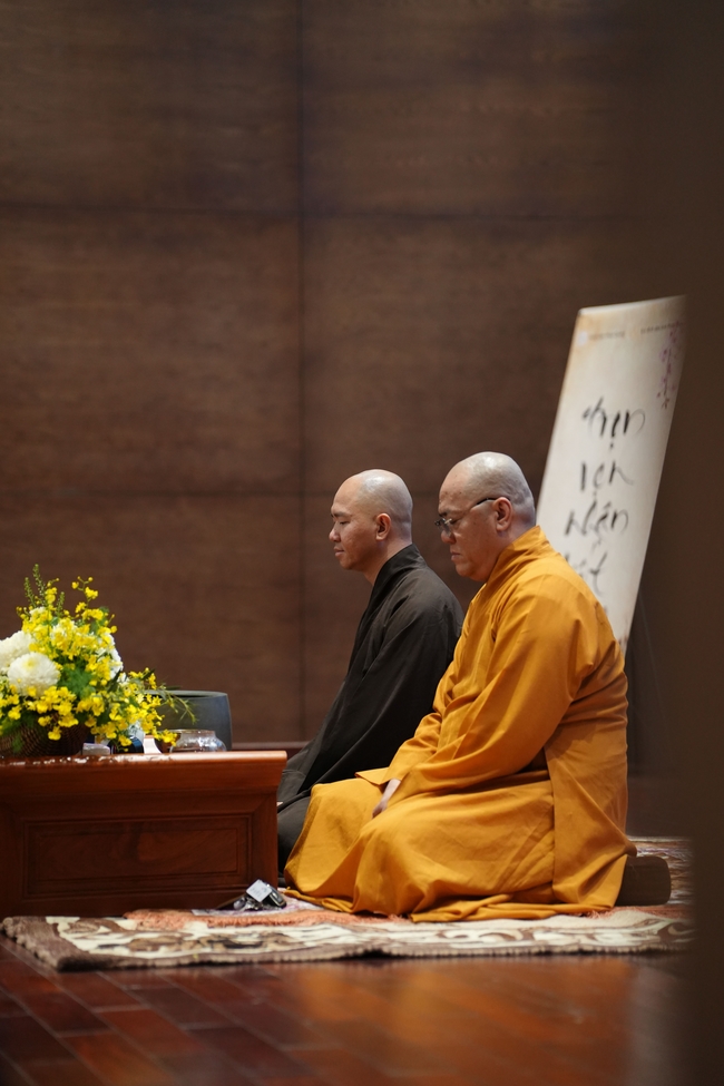 Khóa tu một ngày sống thiền “Sự nhiệm màu của hơi thở” cùng thầy Pháp Nhật