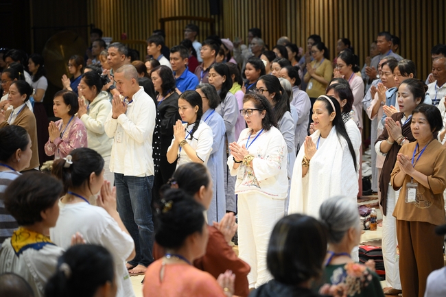 Khóa tu một ngày sống thiền “Sự nhiệm màu của hơi thở” cùng thầy Pháp Nhật