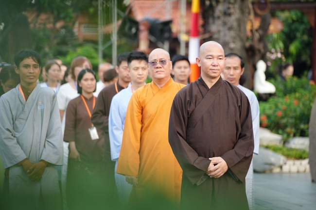 Khóa tu một ngày sống thiền “Sự nhiệm màu của hơi thở” cùng thầy Pháp Nhật