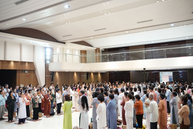 Khóa tu một ngày sống thiền “Sự nhiệm màu của hơi thở” cùng thầy Pháp Nhật