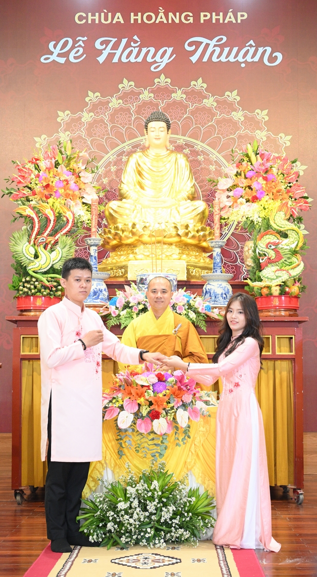 Wedding Ceremony at the pagoda