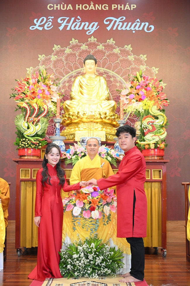 Wedding Ceremony at the pagoda
