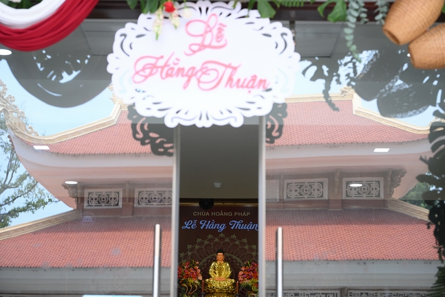 Wedding Ceremony at the pagoda