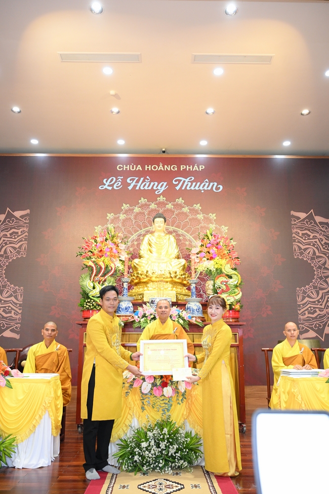 Wedding Ceremony at the pagoda