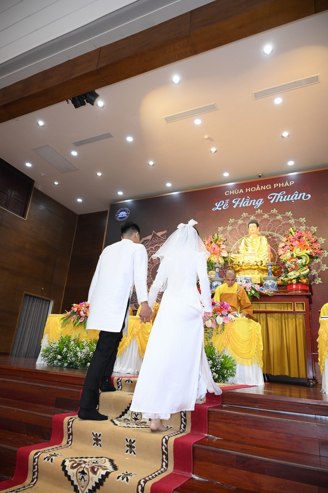 Wedding Ceremony at the pagoda