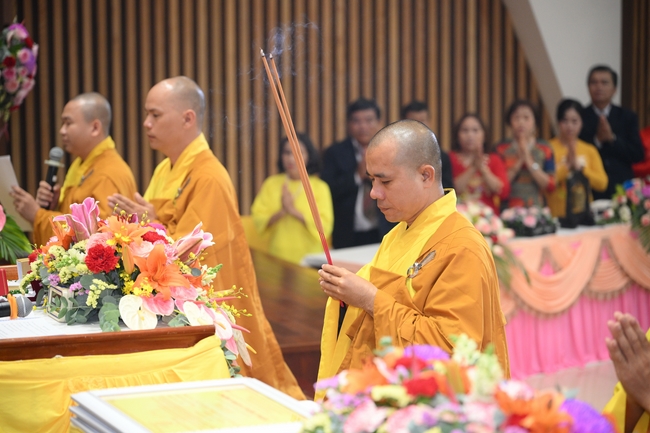 Wedding Ceremony at the pagoda