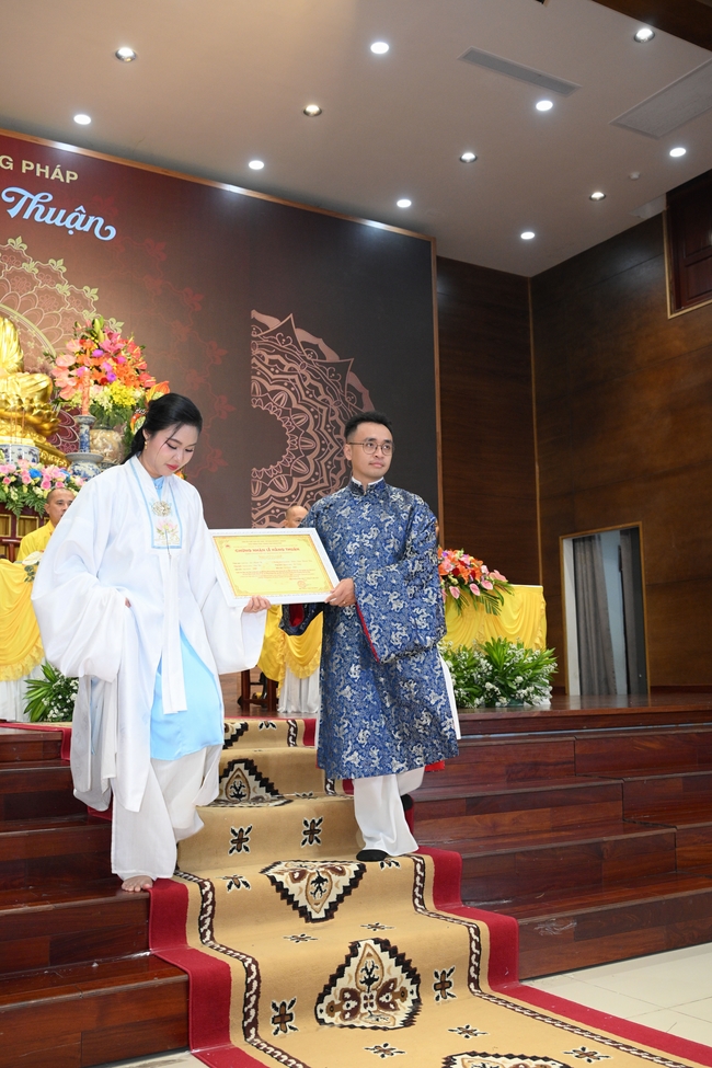 Wedding Ceremony at the pagoda
