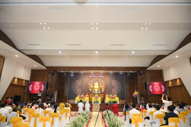 Wedding Ceremony at the pagoda