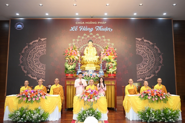 Wedding Ceremony at the pagoda