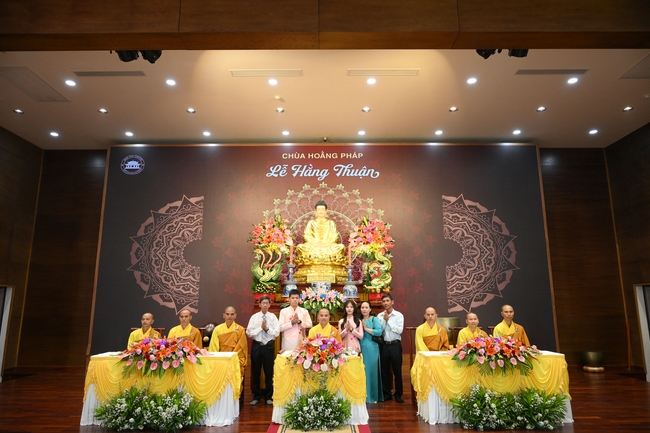 Wedding Ceremony at the pagoda