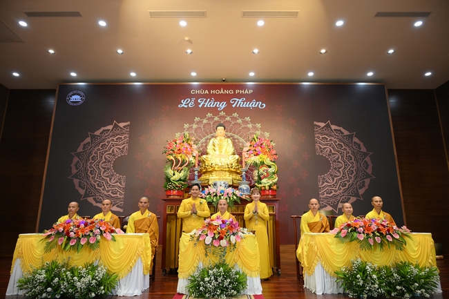 Wedding Ceremony at the pagoda