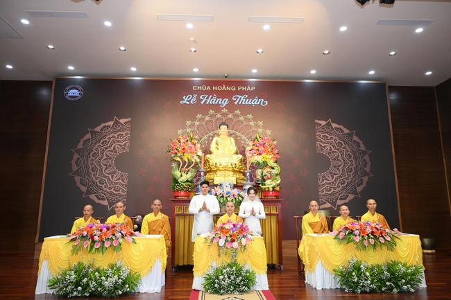 Wedding Ceremony at the pagoda