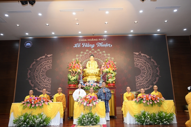 Wedding Ceremony at the pagoda