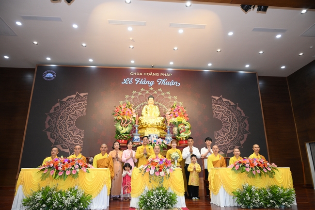 Wedding Ceremony at the pagoda