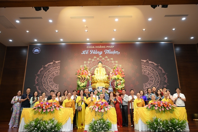 Wedding Ceremony at the pagoda