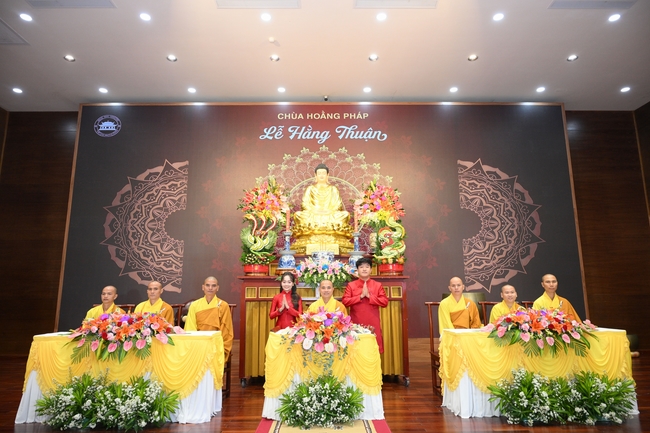 Wedding Ceremony at the pagoda