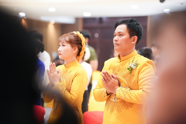 Wedding Ceremony at the pagoda