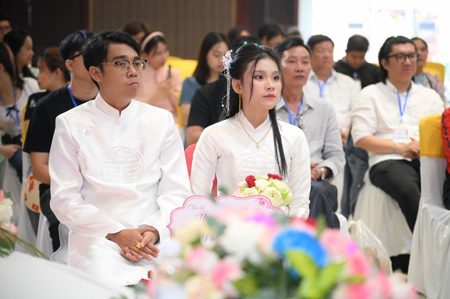 Wedding Ceremony at the pagoda