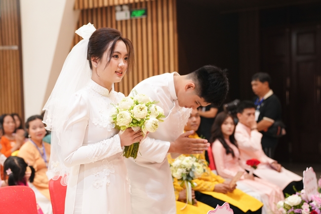 Wedding Ceremony at the pagoda