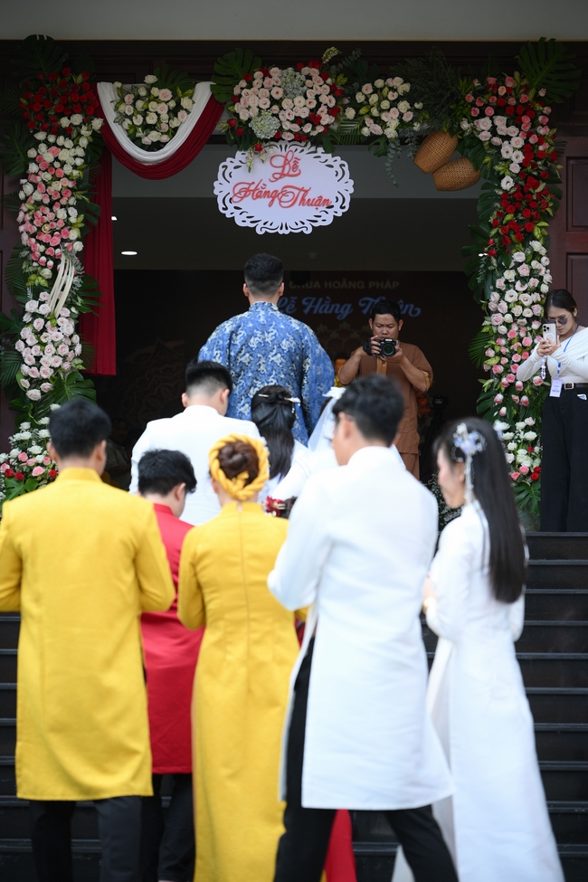 Wedding Ceremony at the pagoda