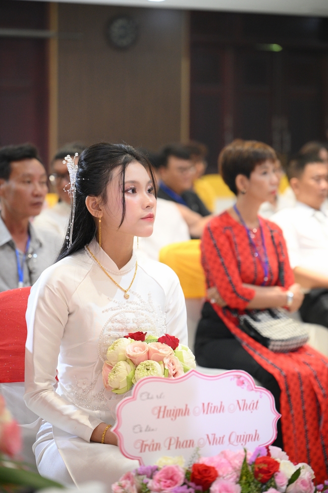 Wedding Ceremony at the pagoda