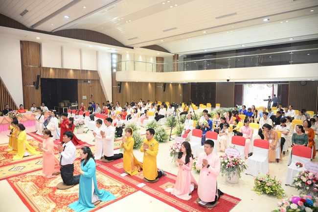Wedding Ceremony at the pagoda