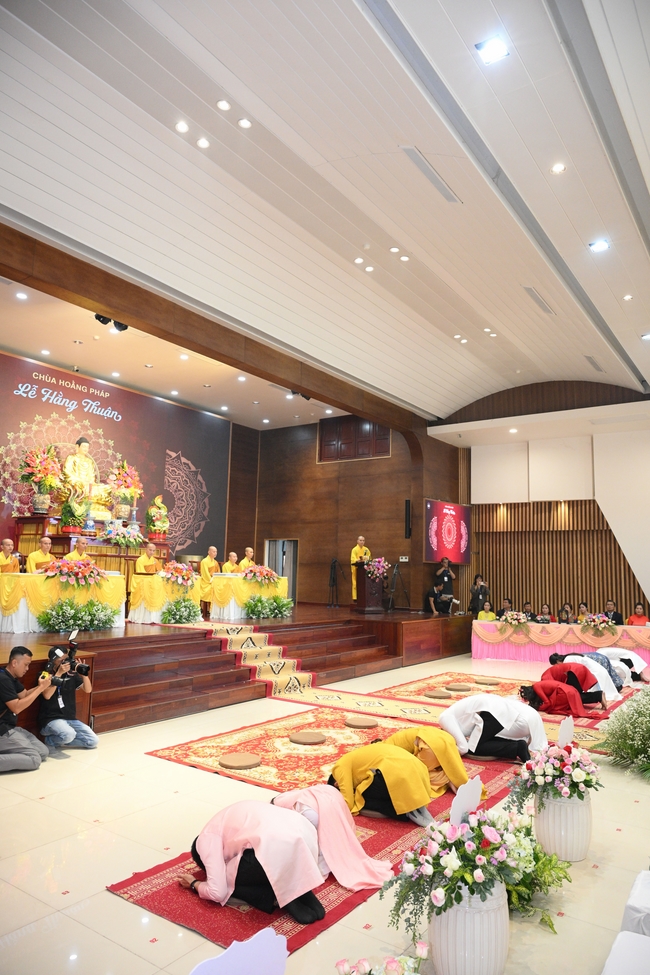 Wedding Ceremony at the pagoda