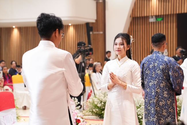 Wedding Ceremony at the pagoda