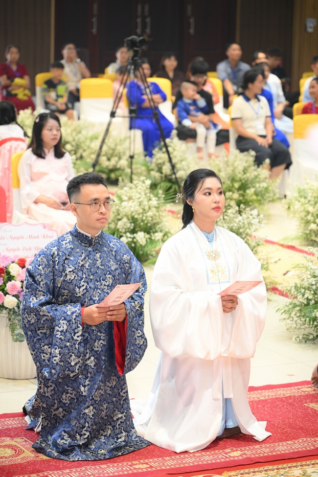 Wedding Ceremony at the pagoda