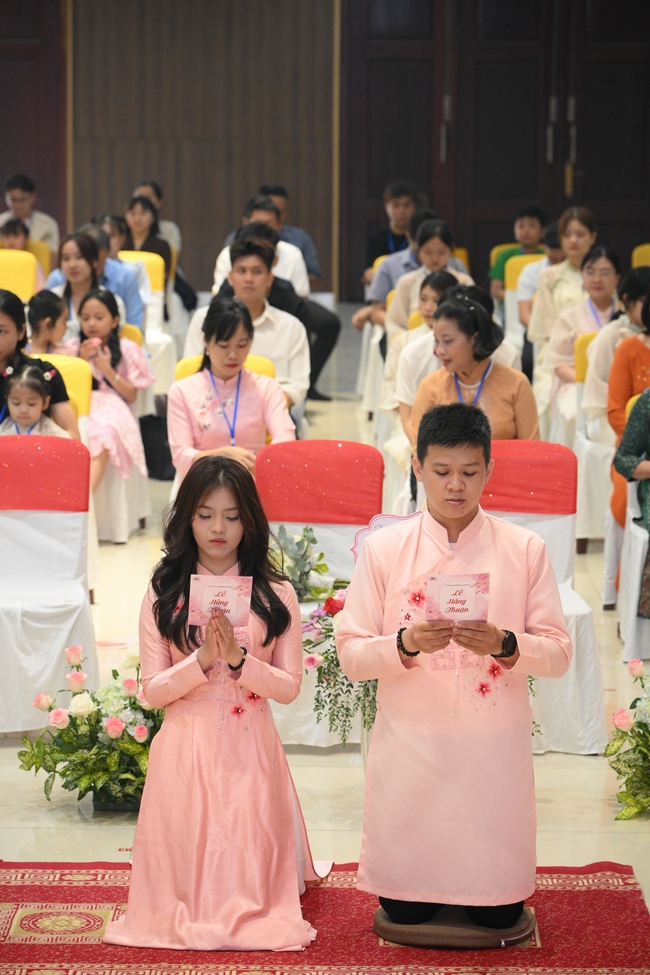 Wedding Ceremony at the pagoda