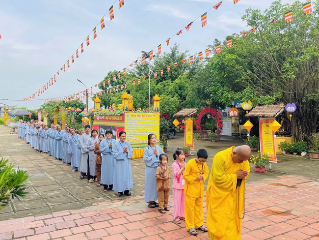 Chùa Đống Cao – Thanh Hóa: Khóa tu niệm Phật một ngày
