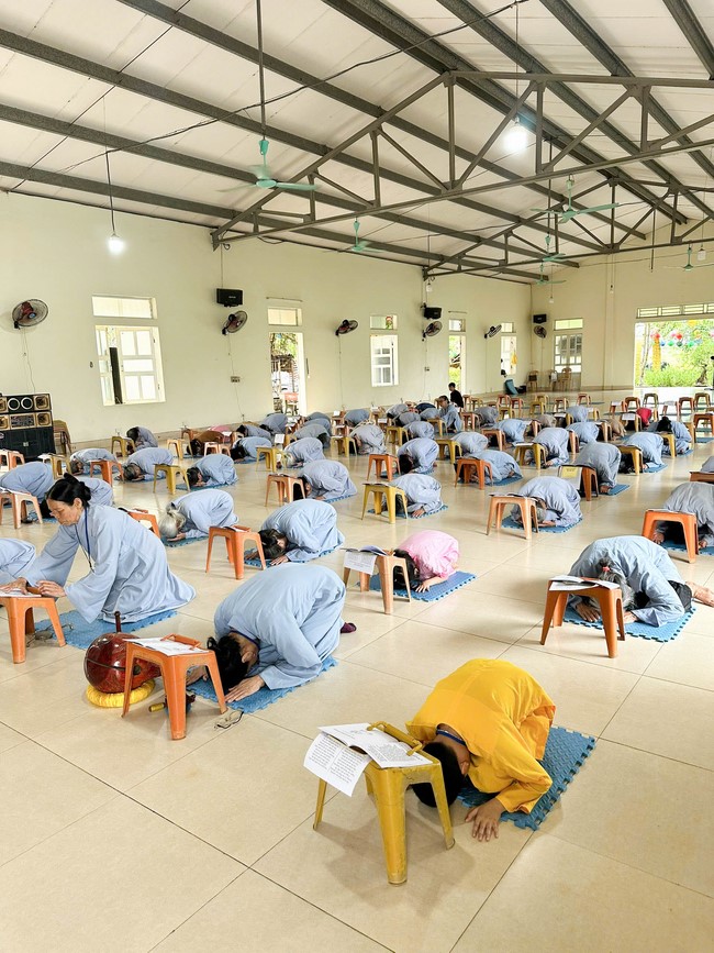 Chùa Đống Cao – Thanh Hóa: Khóa tu niệm Phật một ngày