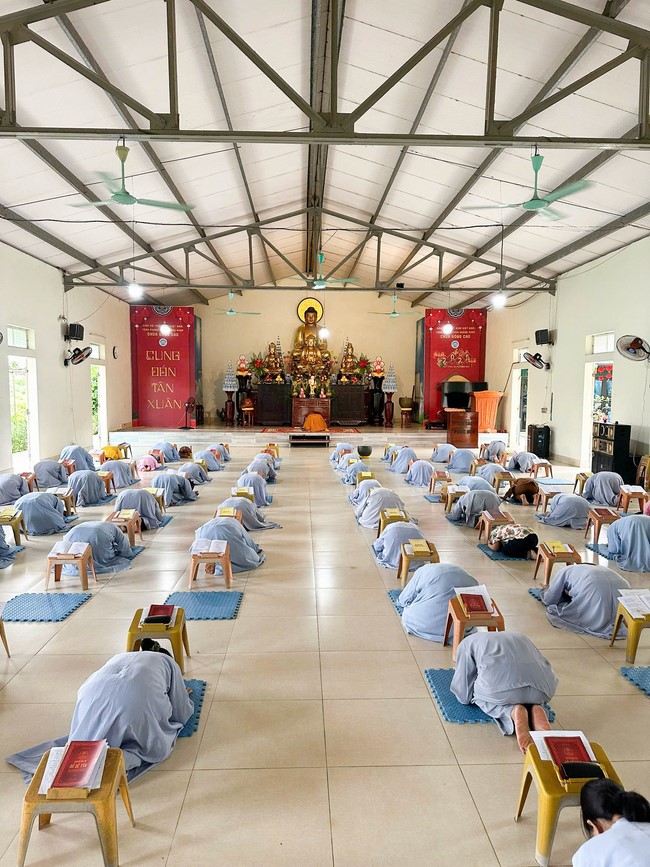 Chùa Đống Cao – Thanh Hóa: Khóa tu niệm Phật một ngày