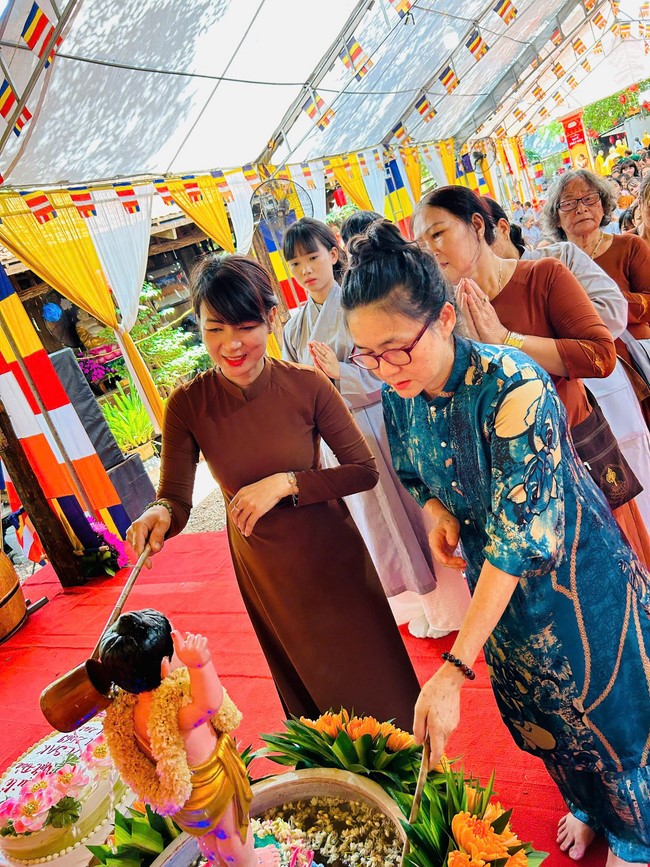 The Great Ceremony of Buddha Birthday, Buddha Calendar 2569 - Solar Calendar 2025 at Nhat Phap Pagoda in Dong Nai