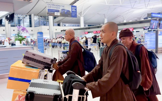 Humanitarian relief trip in Myanmar