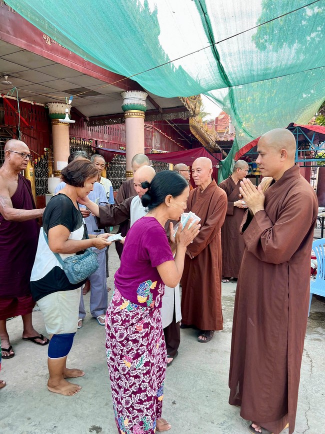 Humanitarian relief trip in Myanmar