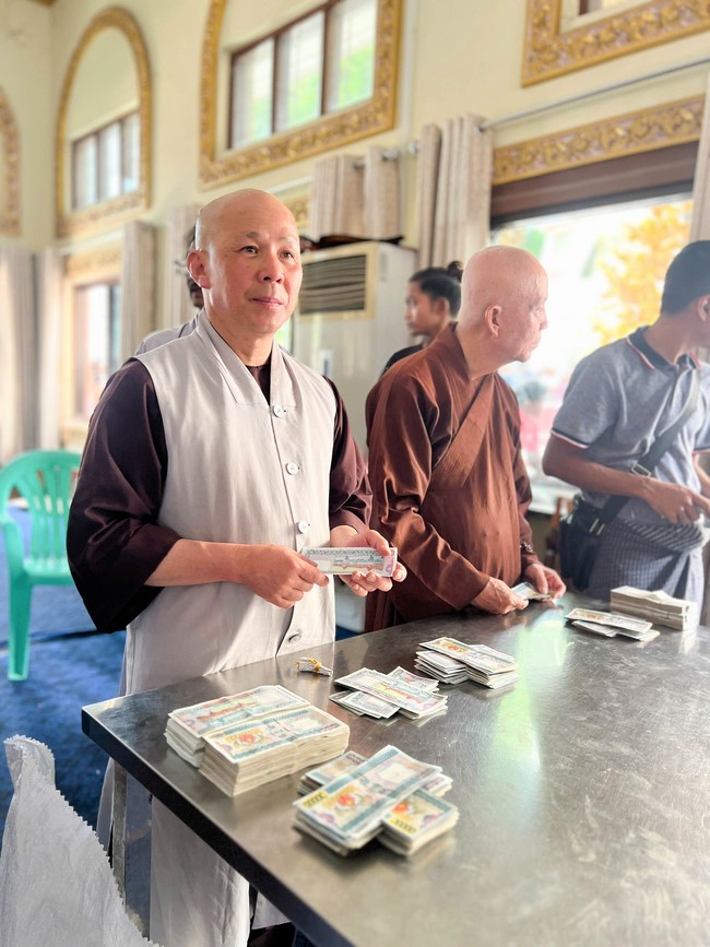 Humanitarian relief trip in Myanmar