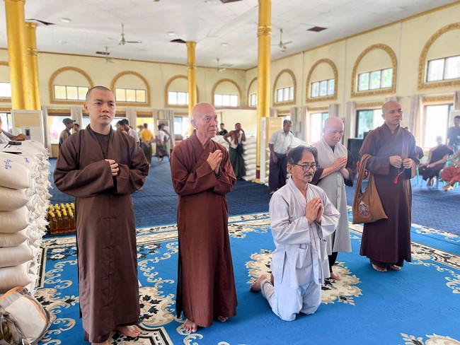 Humanitarian relief trip in Myanmar