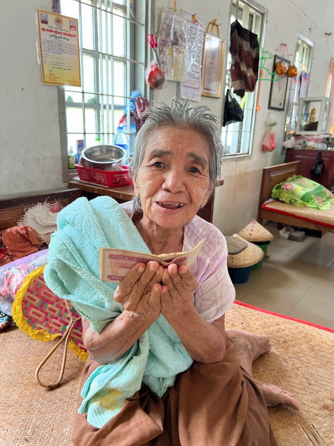 Humanitarian relief trip in Myanmar