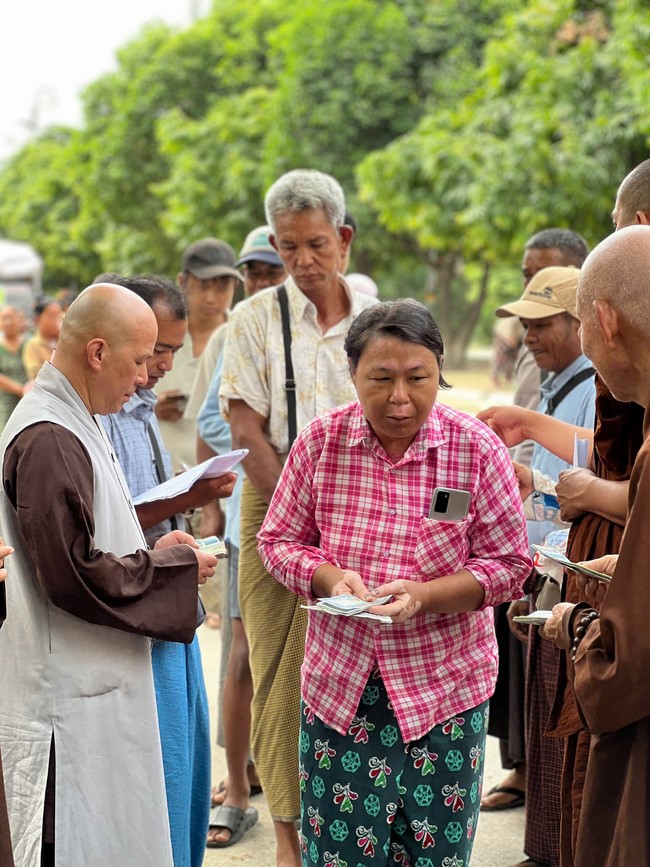 Humanitarian relief trip in Myanmar