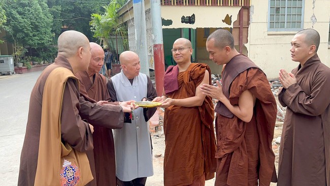 Humanitarian relief trip in Myanmar